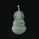 PENDENTIF DEESSE GUANYIN EN JADE VERT PENDENTIF DEESSE GUANYIN EN JADE VERT