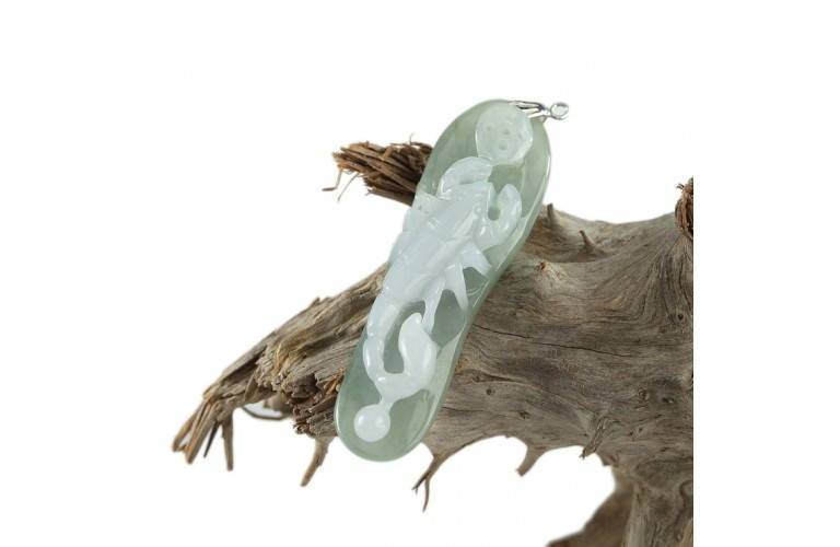 PENDENTIF SCORPION en JADE VERT