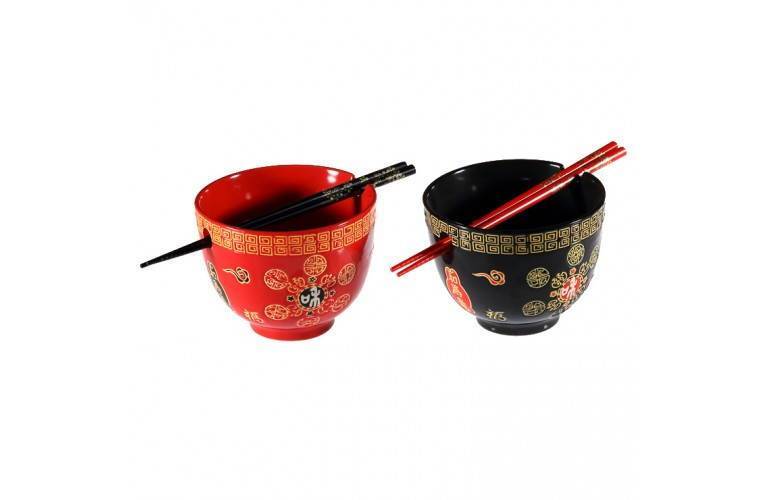 DEUX GRANDS BOLS ASIATIQUES ROUGE et NOIR DEUX GRANDS BOLS ASIATIQUES ROUGE et NOIR