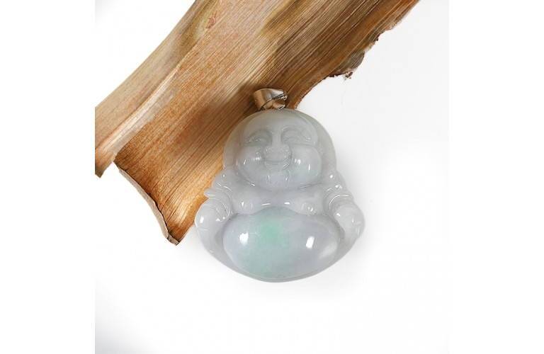 PENDENTIF BOUDDHA RIEUR EN JADE VERT PENDENTIF BOUDDHA RIEUR EN JADE VERT