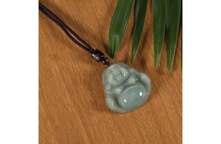 COLLIER BOUDDHA RIEUR en JADE RELIEF COLLIER BOUDDHA RIEUR en JADE RELIEF