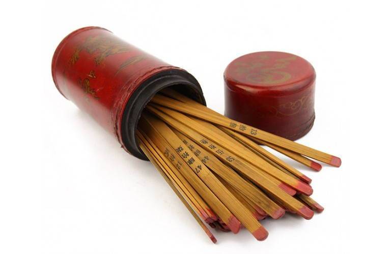 BAGUETTES DE DIVINATION CHINOISE BAGUETTES DE DIVINATION CHINOISE