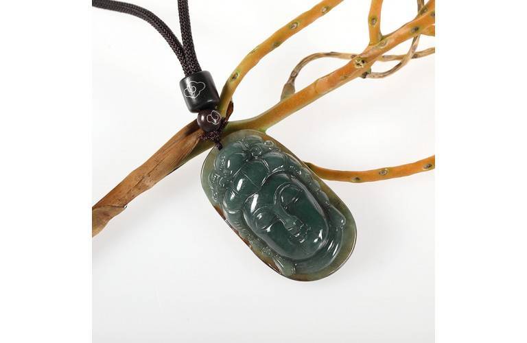 COLLIER VISAGE GUANYIN en JADE VERT