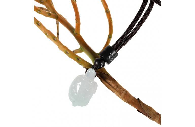 COLLIER PENDENTIF TORTUE en JADE COLLIER PENDENTIF TORTUE en JADE