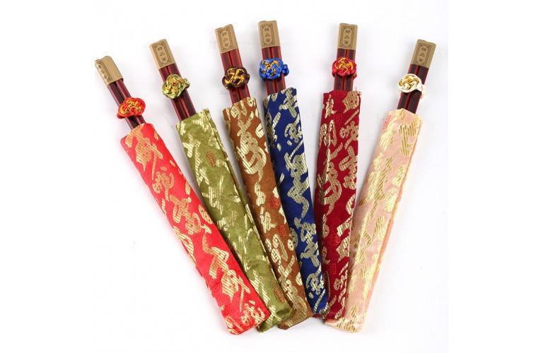 6 PAIRES DE BAGUETTES ASIATIQUES 6 PAIRES DE BAGUETTES ASIATIQUES