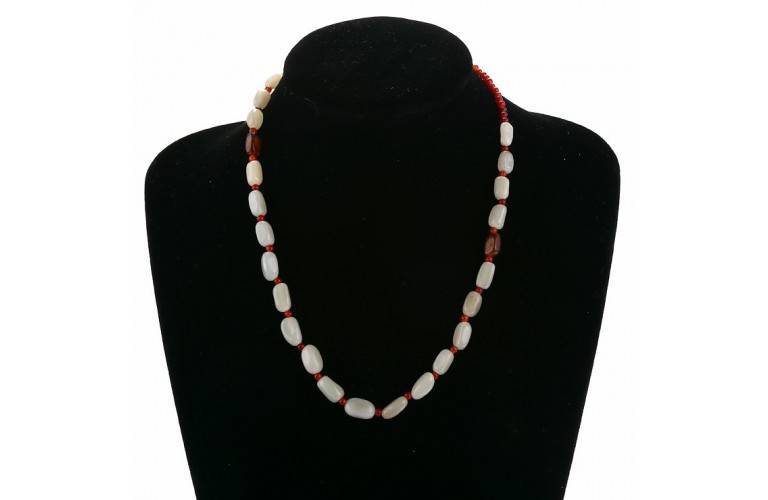 COLLIER en JADE - 25 PERLES COLLIER en JADE - 25 PERLES