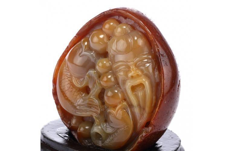 SCULPTURE DIEU TAOISTE EN AGATE