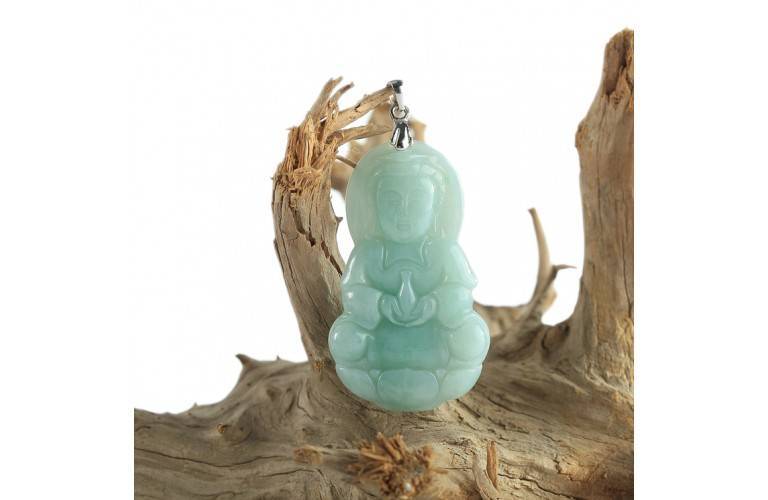 PENDENTIF BOUDDHA GUANYIN EN JADE PENDENTIF BOUDDHA GUANYIN EN JADE